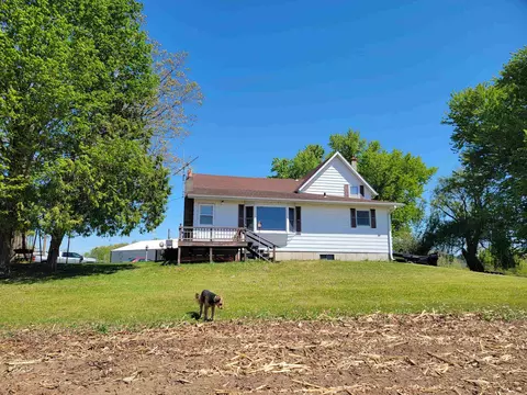 s1310 Wisconsin 33, La Valle, WI 53941