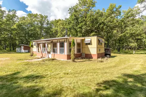 355 15th Dr, Nekoosa, WI 54457