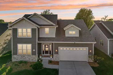 1310 Blazingstar Ln, Sun Prairie, WI 53590