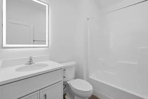 Bath - 118 Boneset Ave, Poynette, WI 53955 photo 1 of 3