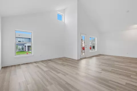 Living - 118 Boneset Ave, Poynette, WI 53955 photo 1 of 10