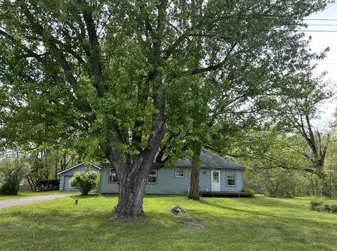 32792 3rd St, Gotham, WI 53540