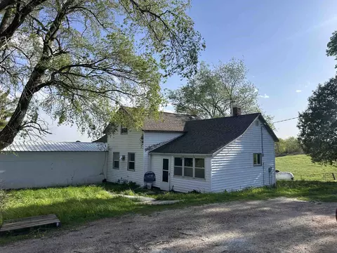 23230 Sunrise Dr, Soldiers Grove, WI 54655