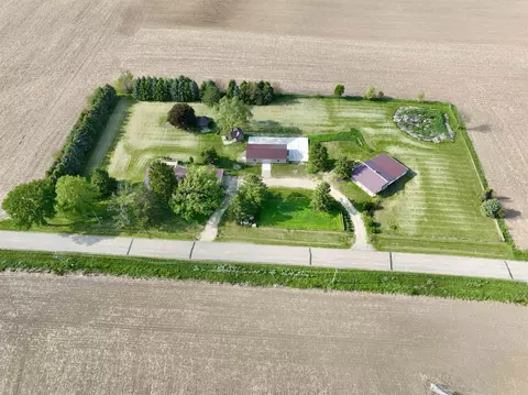 7919 E Six Corners Rd, Milton, WI 53563