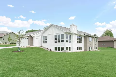 772 N Waveland Rd, Janesville, WI 53548