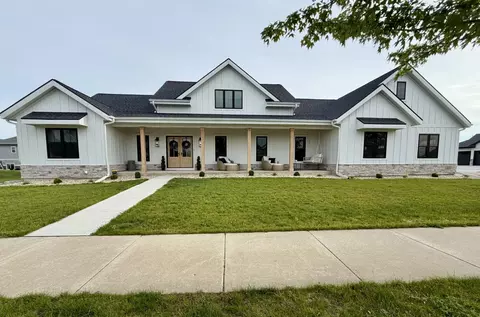 7710 Larkspur Ln, Deforest, WI 53532