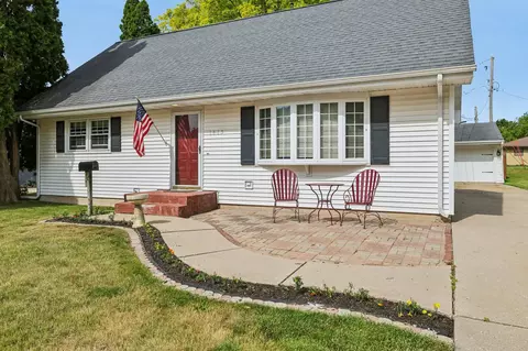1415 Church St, Janesville, WI 53548