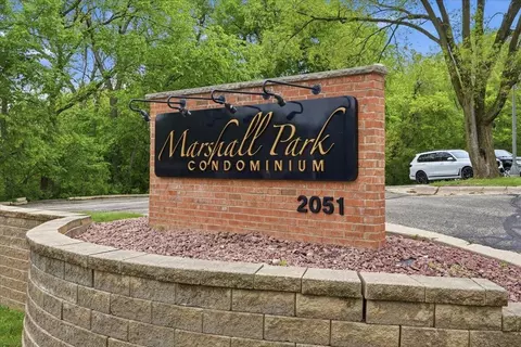 2051 Allen Blvd #407, Middleton, WI 53562