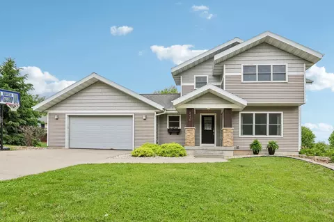 2436 Tanna Rain Cir, Reedsburg, WI 53959