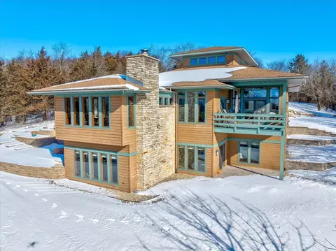 Exterior - n8081 Springer Road, Lake Mills, WI 53551 photo 17 of 25