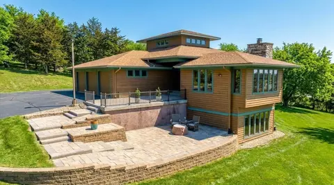 n8081 Springer Road, Lake Mills, WI 53551