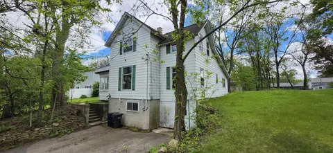 215 W Mill St, Poynette, WI 53955