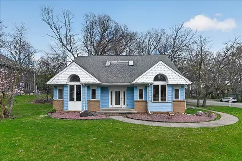 5824 Osmundsen Ct, Fitchburg, WI 53711