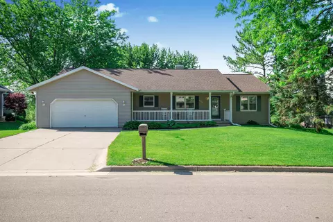 629 W Mohawk Trl, Deforest, WI 53532