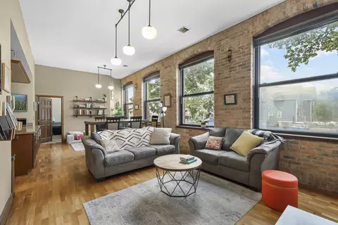 123 N Blount St #206, Madison, WI 53703