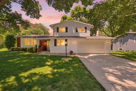 3614 Rolling Hill Dr, Middleton, WI 53562