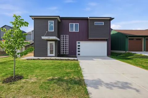 120 Boneset Ave, Poynette, WI 53955