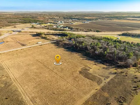 lot2 Giebel Ct, Baraboo, WI 53913