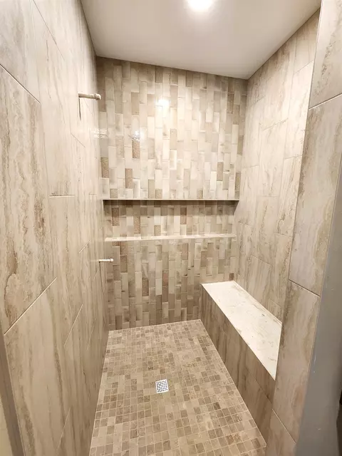 Bath - 4074 Hanover Dr, Deforest, WI 53532 photo 2 of 5