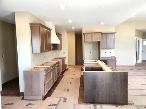 Kitchen - 4074 Hanover Dr, Deforest, WI 53532 photo 5 of 8