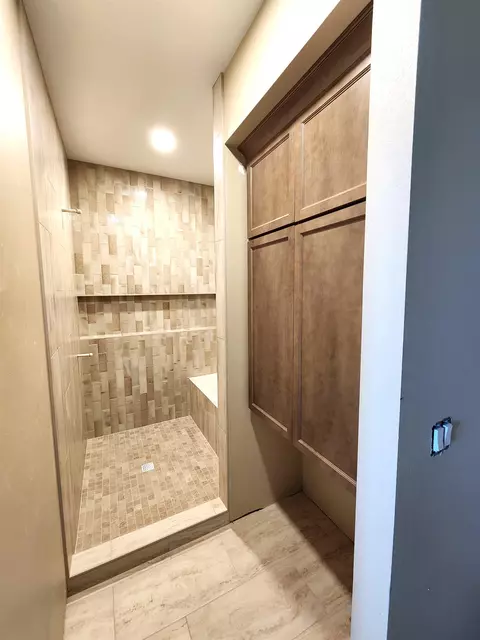 Bath - 4074 Hanover Dr, Deforest, WI 53532 photo 1 of 5