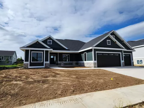 Exterior - 4074 Hanover Dr, Deforest, WI 53532 photo 5 of 8