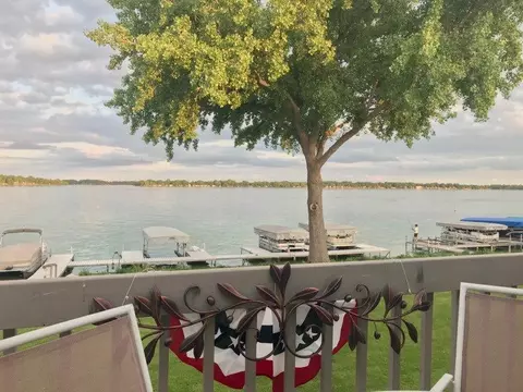 w10695 Blackhawk Trail #457, Fox Lake, WI 53933