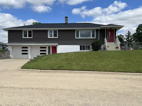 1107 23rd St, Monroe, WI 53566
