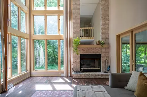 5800 Ivanhoe Cir, Fitchburg, WI 53711