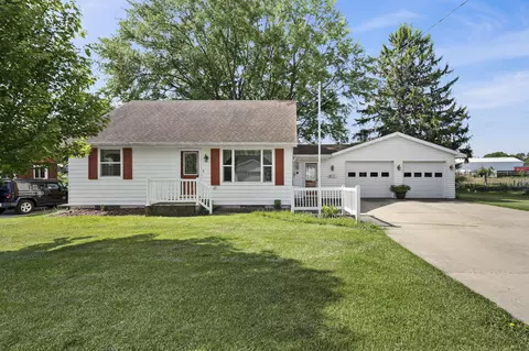 117 West St, Dane, WI 53529