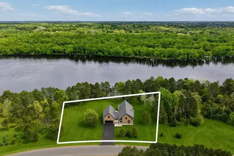 n2598 River Highland Drive, Lyndon Station, WI 53944
