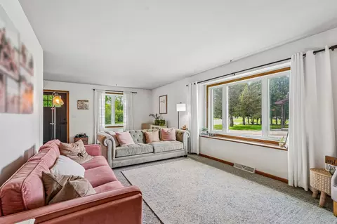 203 Hill Rd, Rosendale, WI 54974