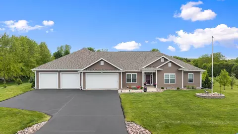 3281 Burke Rd, Sun Prairie, WI 53590