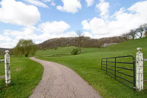 27538 County Road Dd, Richland Center, WI 53581