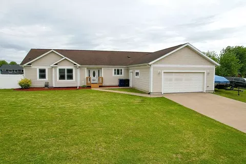 1001 Riverwood Pl, Sparta, WI 54656