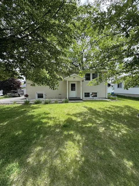415 May St, Platteville, WI 53818