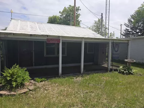 10606 Pine Ln, Bloomington, WI 53804