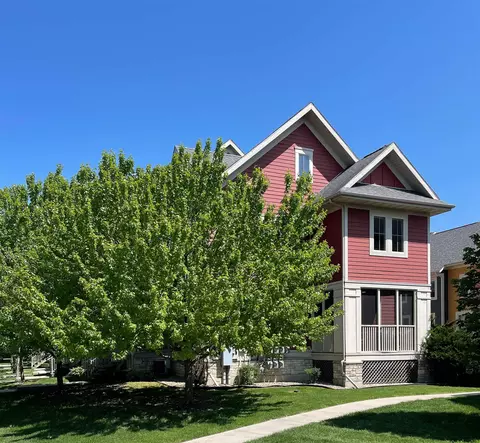 8215 Flagstone Dr, Madison, WI 53719
