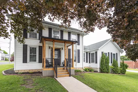 206 N Judgement St, Shullsburg, WI 53586