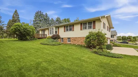1330 Arthur St, Darlington, WI 53530