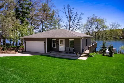 3111 W Lake Helen Dr, Rosholt, WI 54473