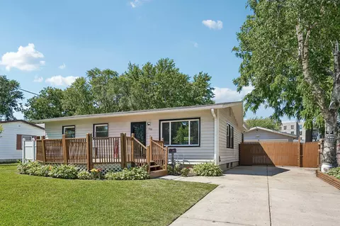 1930 Shelley Ln, Madison, WI 53704