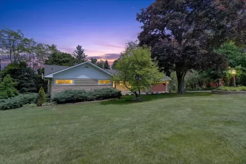 5436 Lacy Rd, Fitchburg, WI 53711