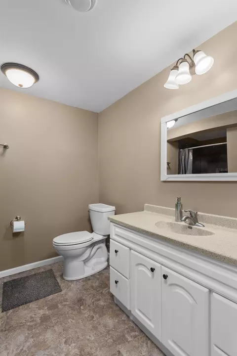 Bath - 311 E Sunset Dr, Milton, WI 53563 photo 3 of 4