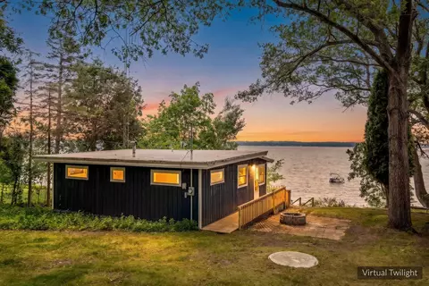 n4830 North Lakeshore Drive, Green Lake, WI 54941