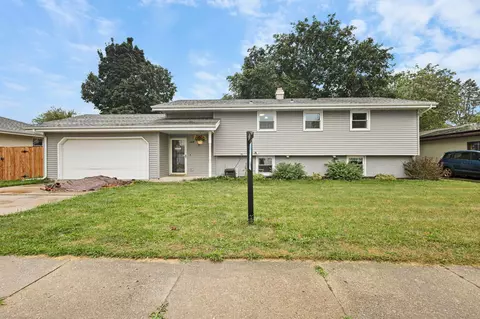 2418 Wesley Ave, Janesville, WI 53545