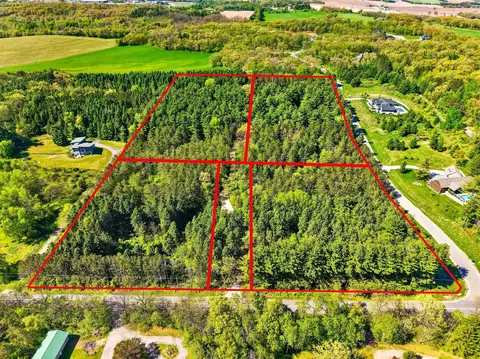 Unit 1 Sunset Drive Pines, Verona, WI 53593