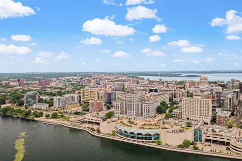 350 S Hamilton St #402, Madison, WI 53703