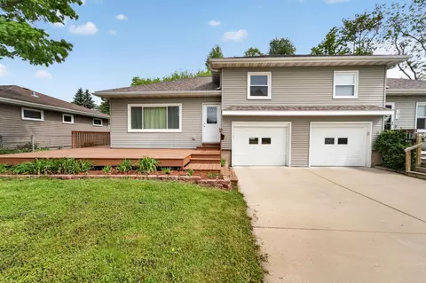 203 Fairview Ct, Waunakee, WI 53597