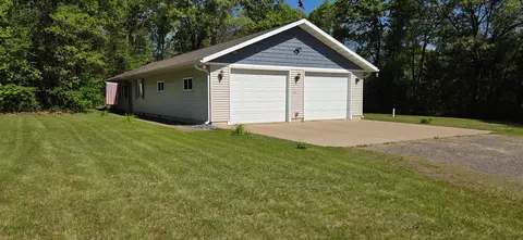 w7748 Us 12, Black River Falls, WI 54615